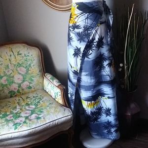 NWT Helena's Hawaiian Wrap Skirt / Swim Cover Up